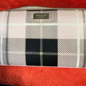 Kaye spade wallet