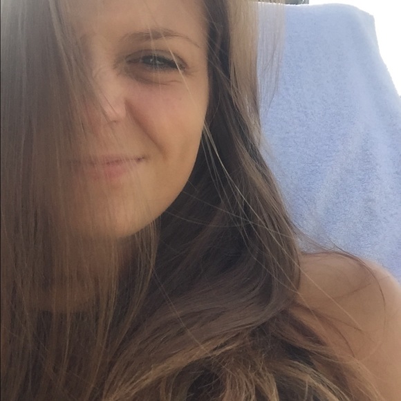 Meet your Posher, Kelly - Picture 1 of 1