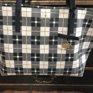 Kate spade checkered tote. Great condition.