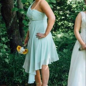 David’s Bridal Mint Size 12