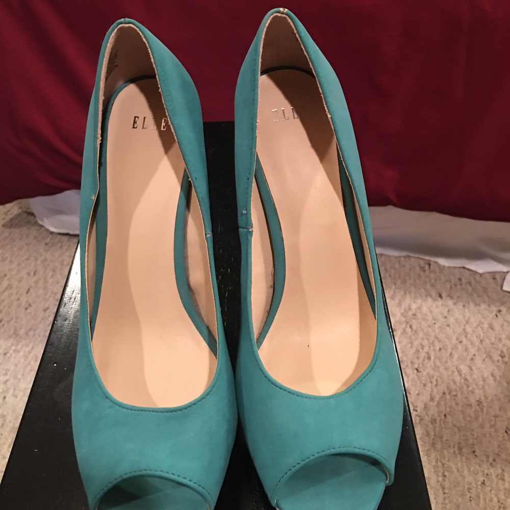 Two tone suede peep toe pumps! Never worn.