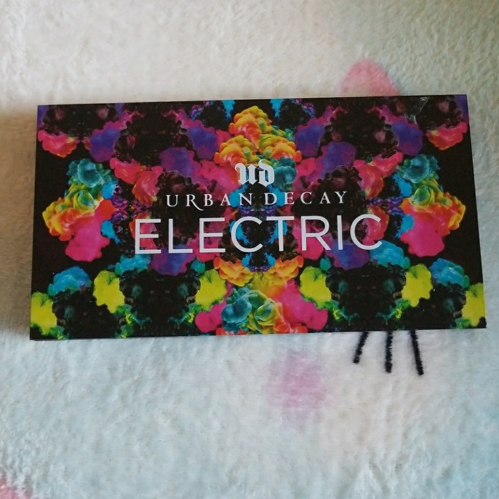 Urban Decay Electric Palette