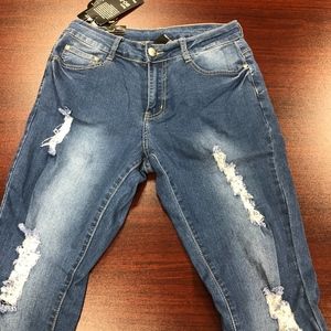 BOB Distressed Jeans