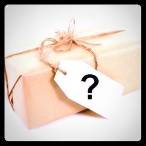 Mystery Box📦👱‍♀️