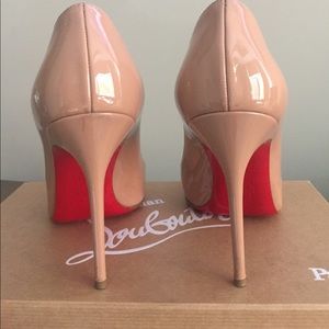 Christian louboutin nude stiletto pumps