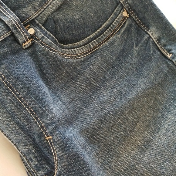 WHBM "Blanc" Cropped Size 10 - Picture 5 of 8