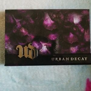 Beauty with an edge palette