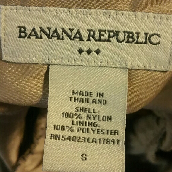 Banana Republic black lace top sold - Picture 4 of 4