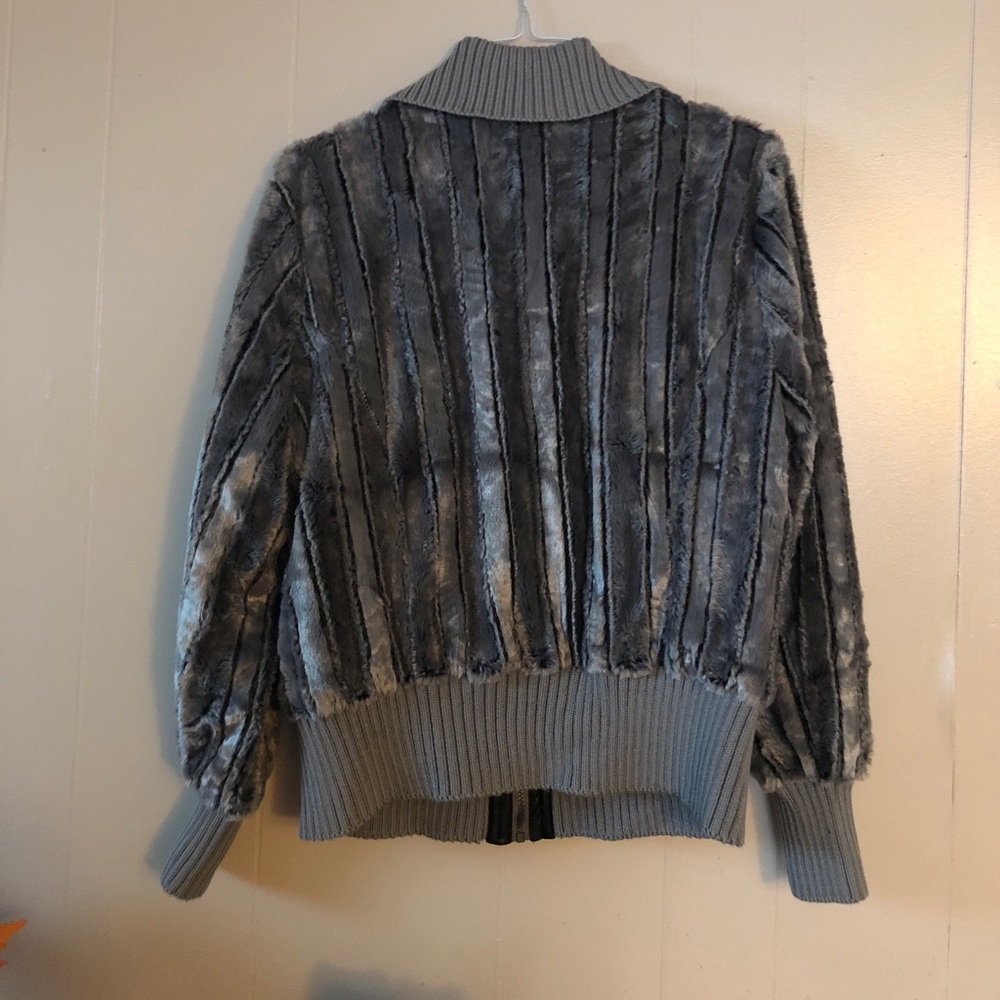 Grey jacket - Picture 2 of 2