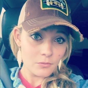 Meet your Posher, Brooke