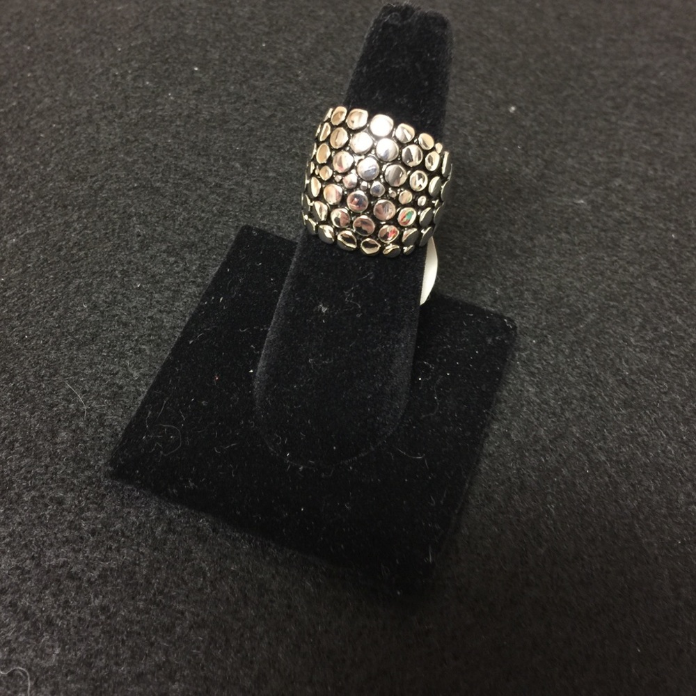 Brand new Lia Sophia ring