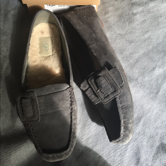 Ugg Suede Loafers size 7 - Picture 3 of 4