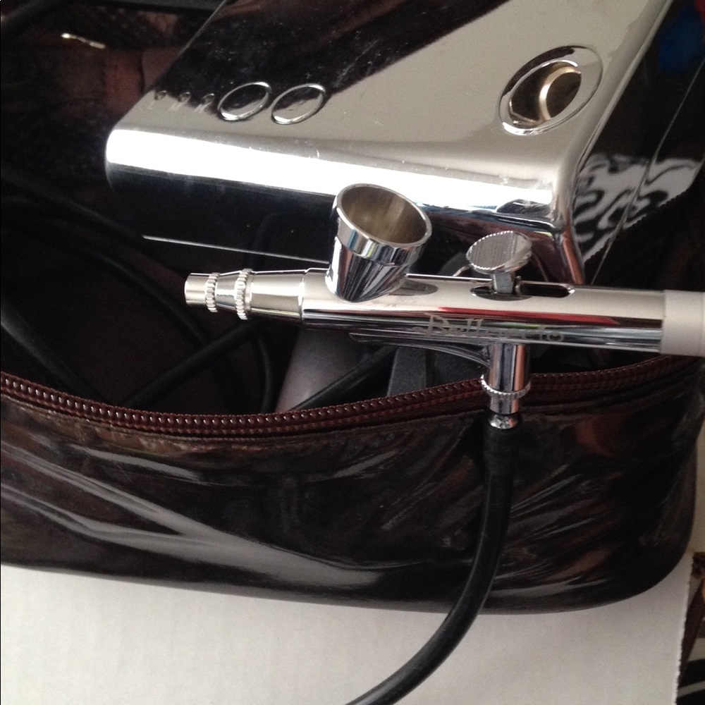 🎉Flash sale today only ......Airbrush makeup