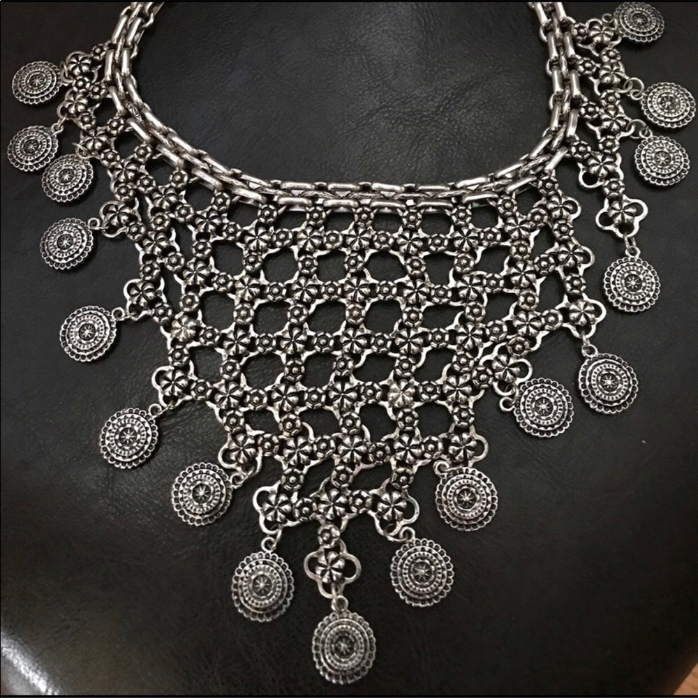 💐Beautiful statement Necklace💐