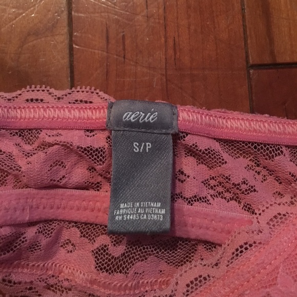 Pink lace Aerie bralette - Picture 3 of 3