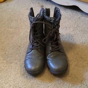 Grey Combat Boots with Fur