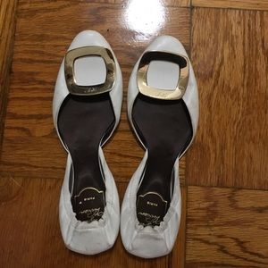 Roger Vivier Chips Ballerinas in White