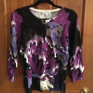 Women’s water color print cardigan.