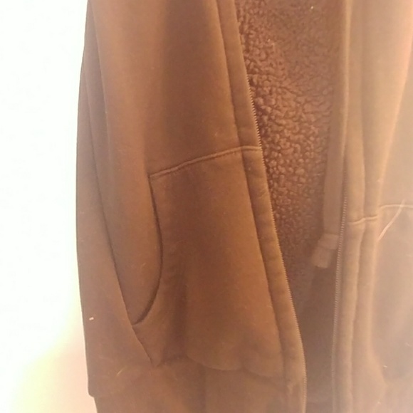 Fluffy black vest - Picture 2 of 4