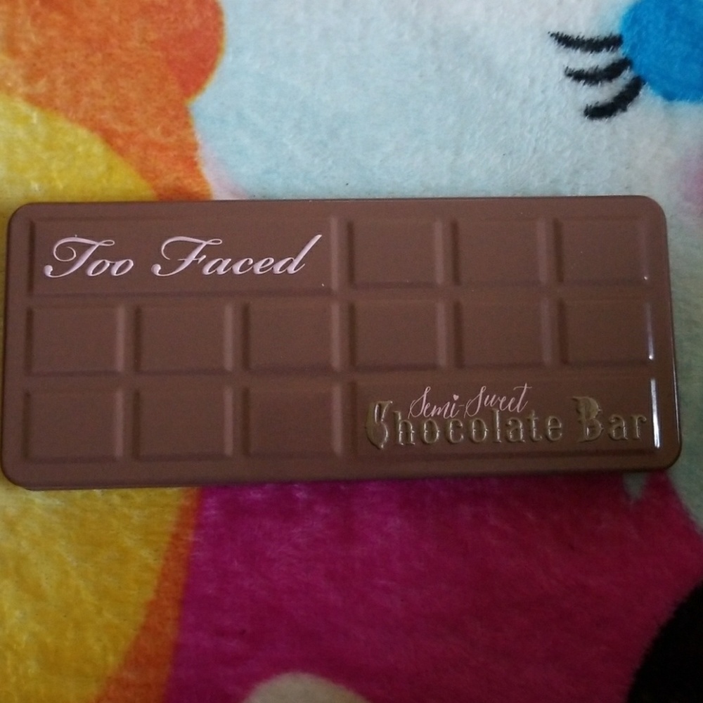 Semi-sweet chocolate bar palette