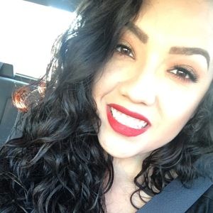 Meet your Posher, Marisol