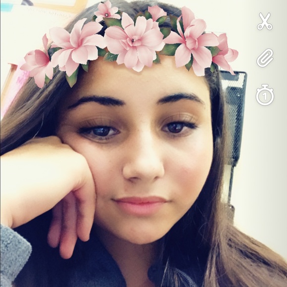 Meet your Posher, Simone - Picture 1 of 1