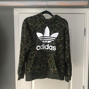 ADIDAS CAMO HOODIE NWOT
