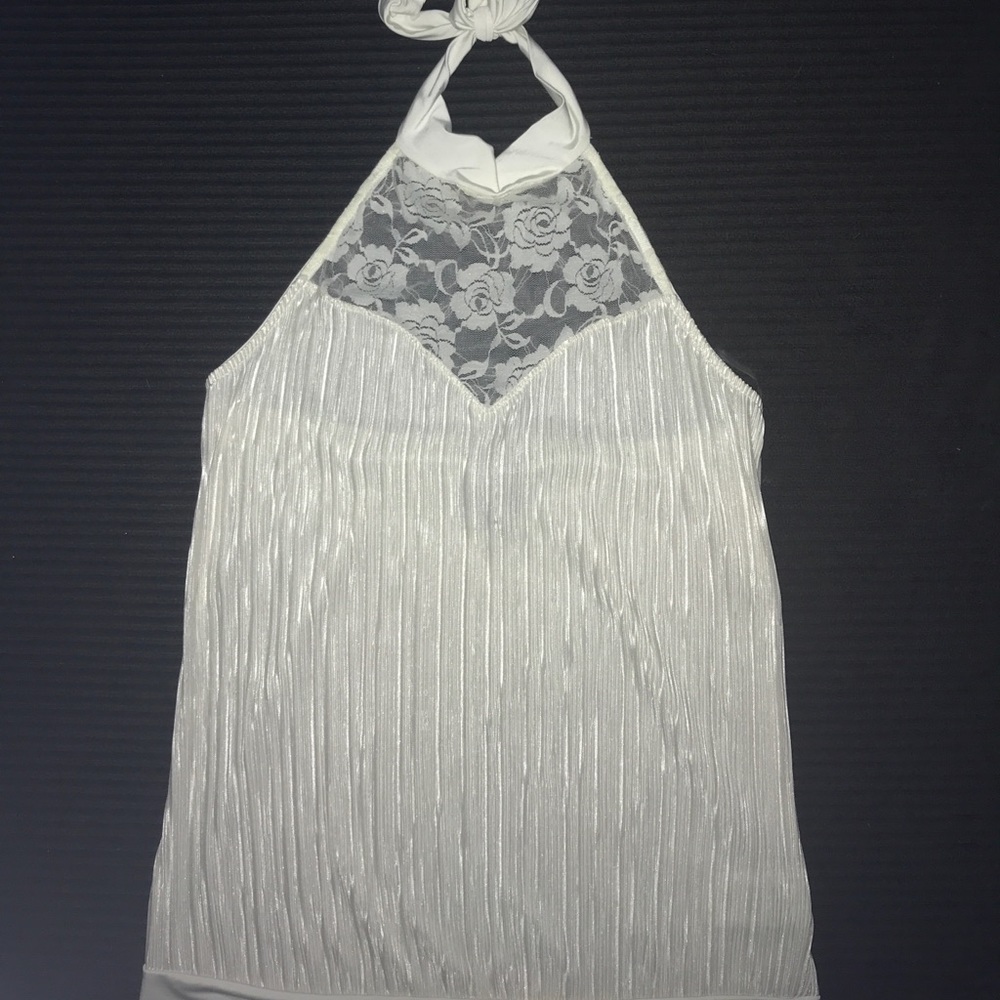 BEBE—TIE AROUND THE NECK HALTER WITH HIGH NECK