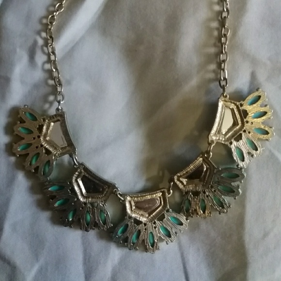 Blue statement necklace - Picture 3 of 4