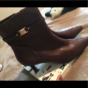 ANN KLEIN Iflex leather ankle  boots