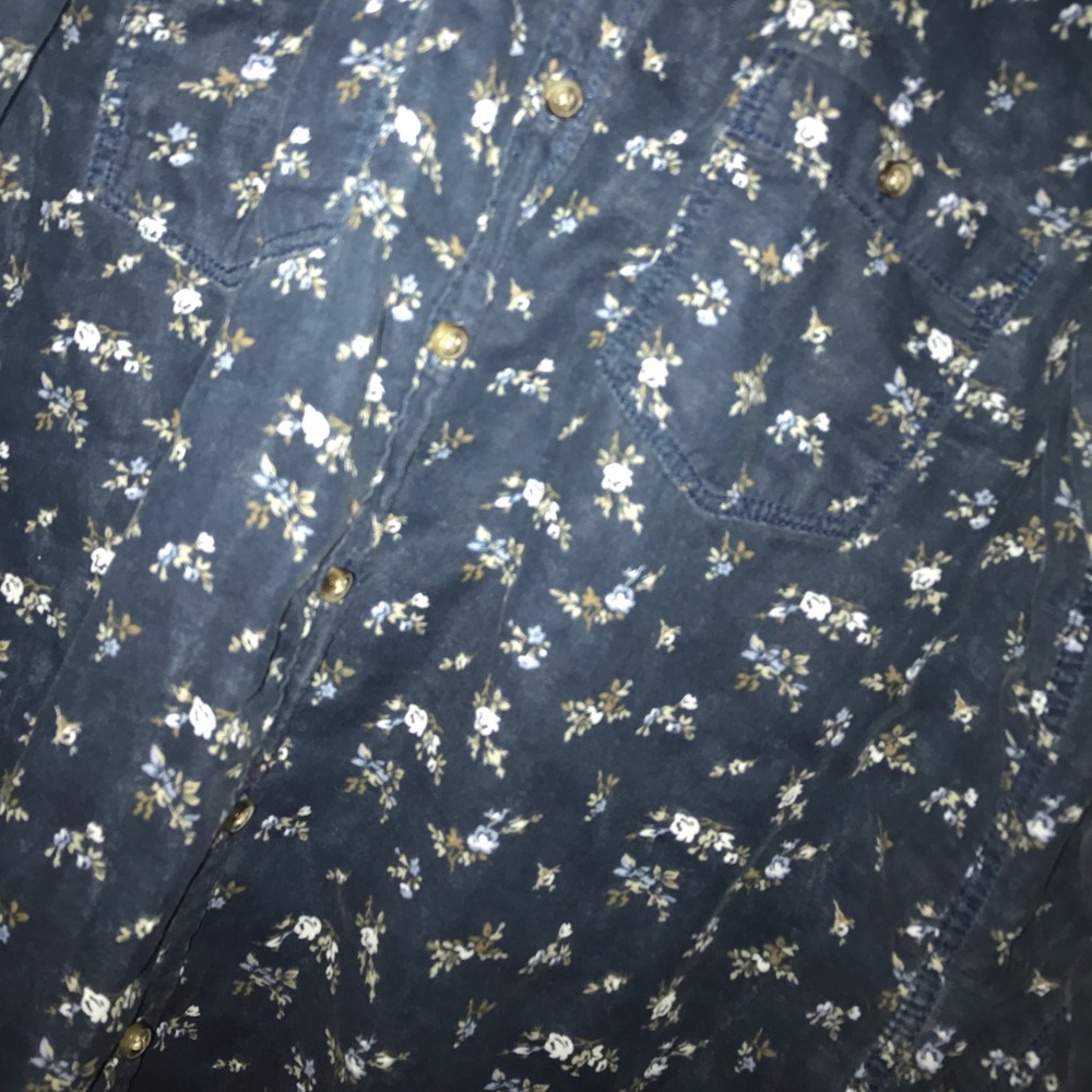 Floral Pattern H&M Button down - Picture 3 of 3