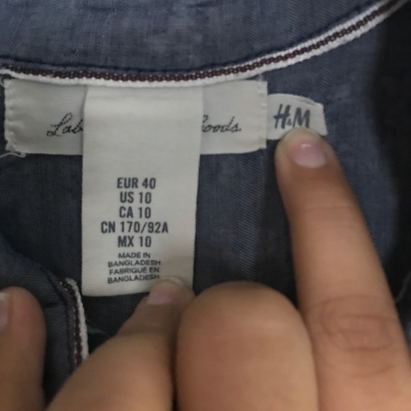 Floral Pattern H&M Button down - Picture 2 of 3