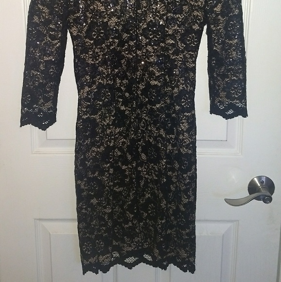 Beautiful black dress - Picture 3 of 4