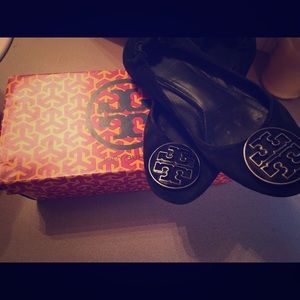 TORY BURCH REVA FLATS WITH ELASTIC BACK