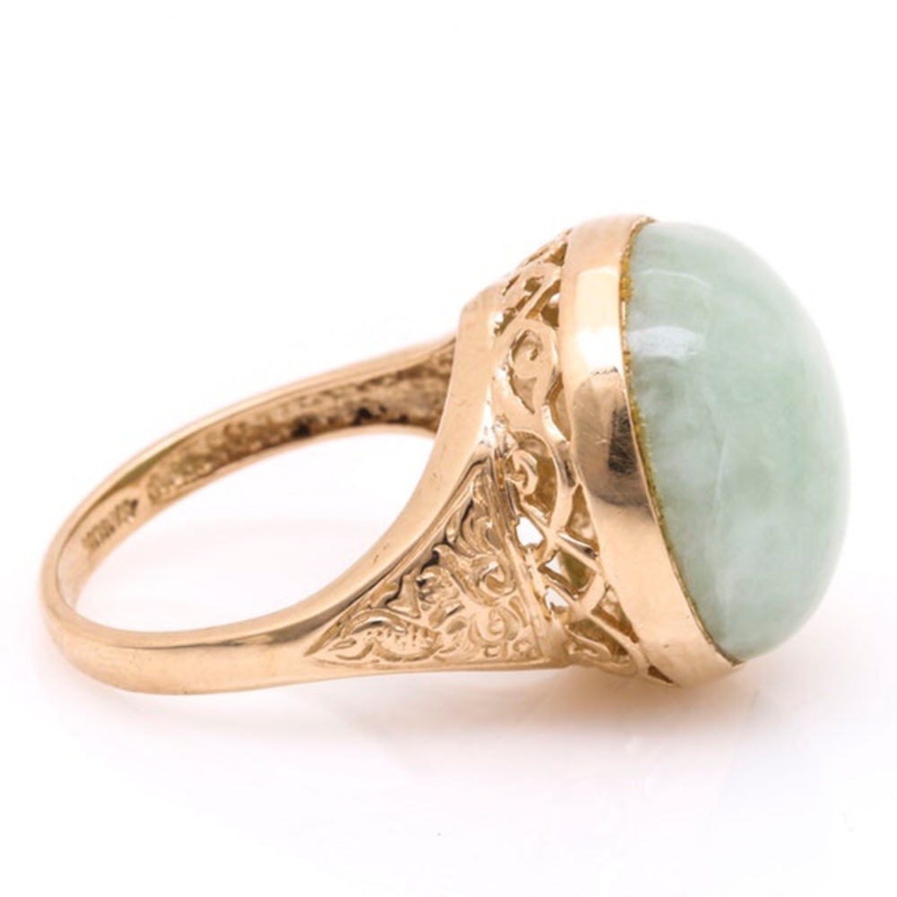 14k yellow gold jadeite ring