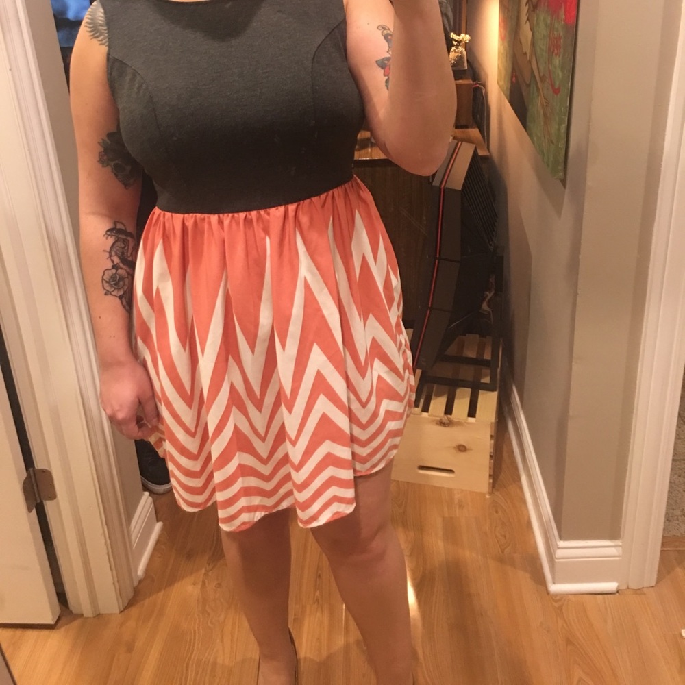 Cute, comfy little dress.