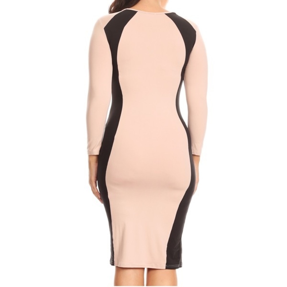 Available in Plus!! Colorblock Dress - Picture 2 of 3