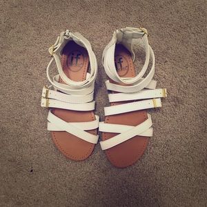 NWOT White Strappy Sandals Size 6