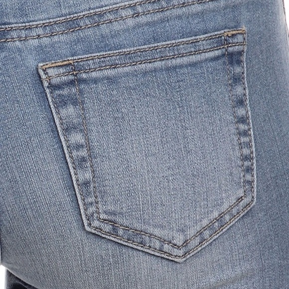 Distressed Jeans - Picture 5 of 5