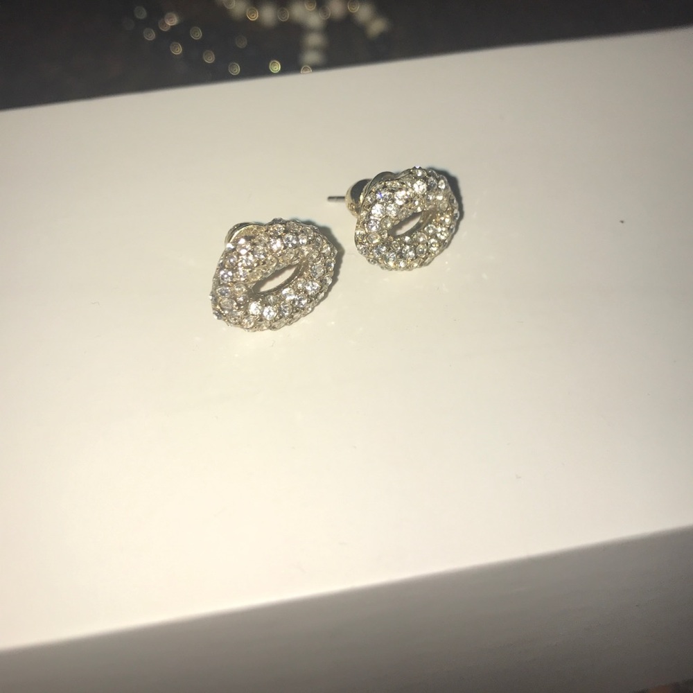 Diamond inspired Lip earrings