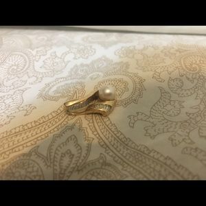 14k gold and pearl ifinity love