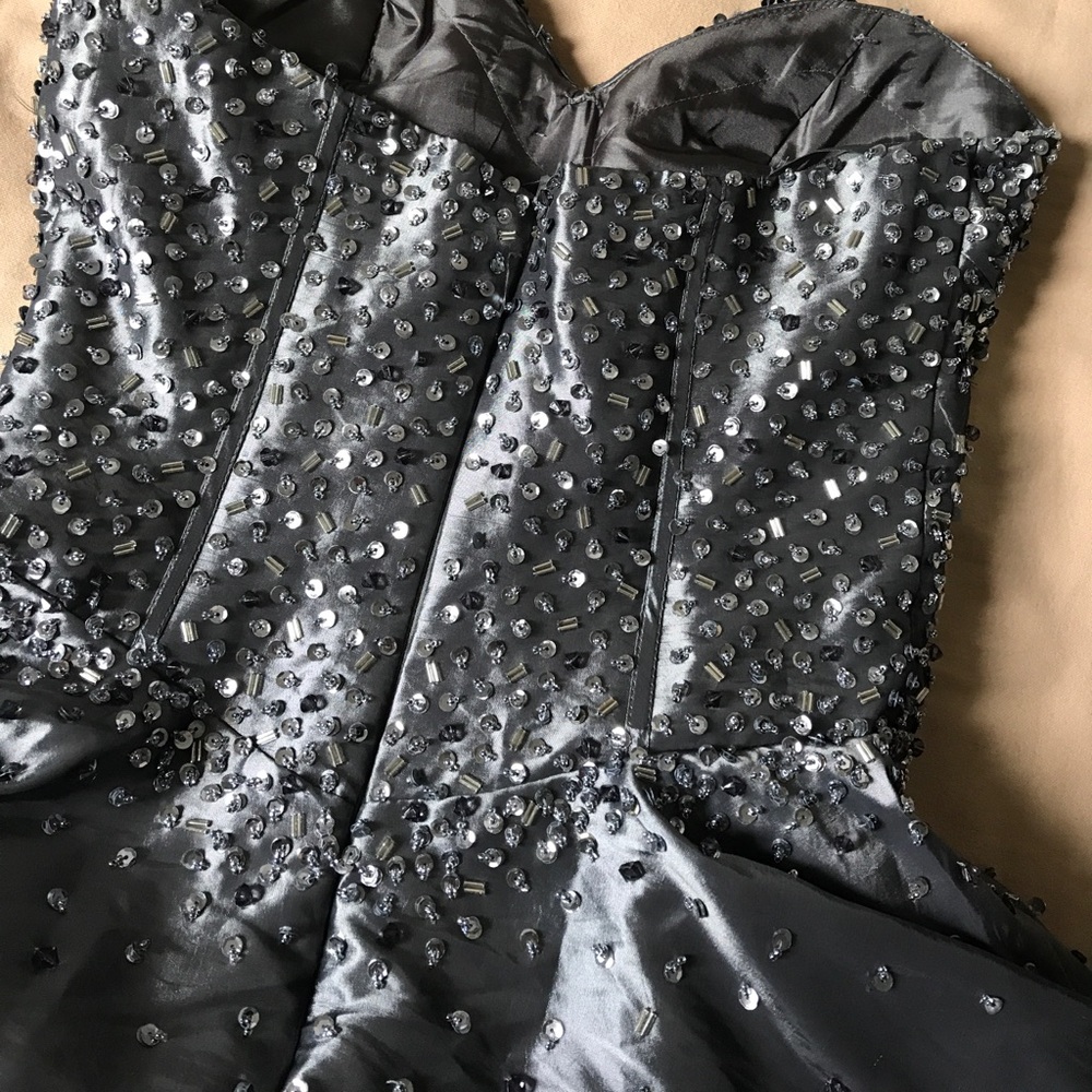 Fiesta prom dress - Picture 8 of 8