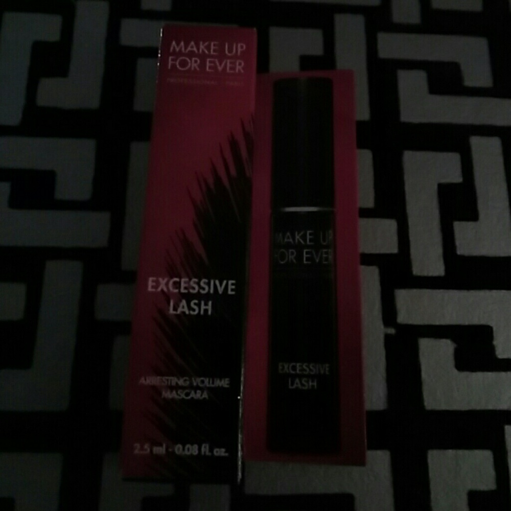 Make up forever excessive lash