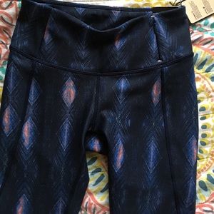 Calia printed geo tight NWT