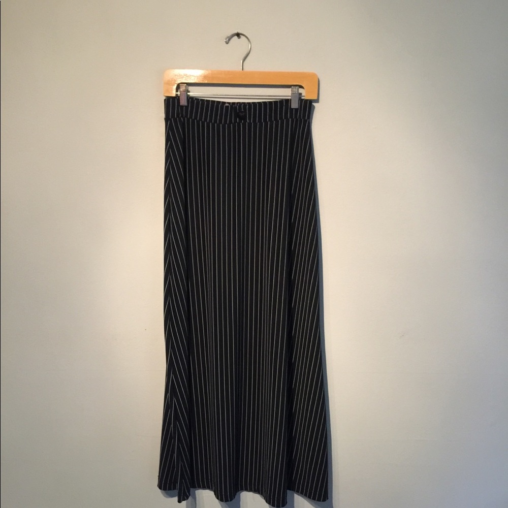 🌹🌹BLACK AND WHITE MAXI 🌹🌹