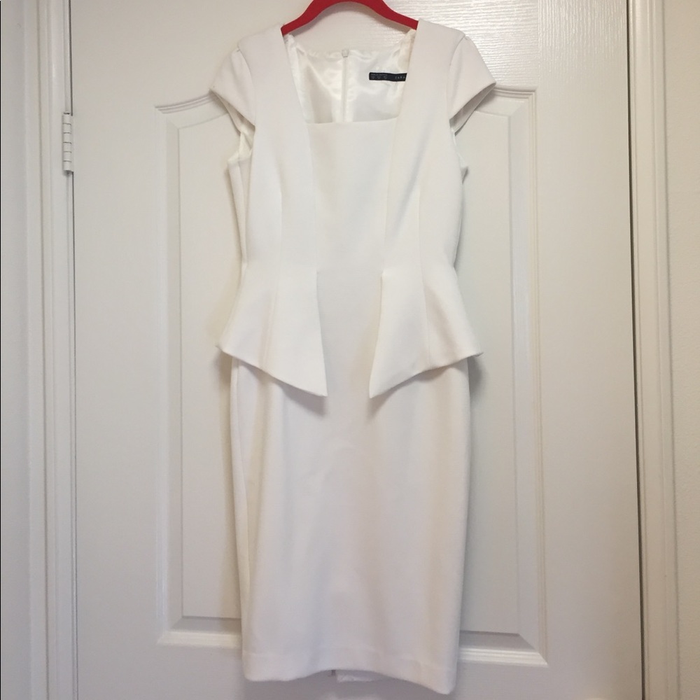 Zara White knee length dress