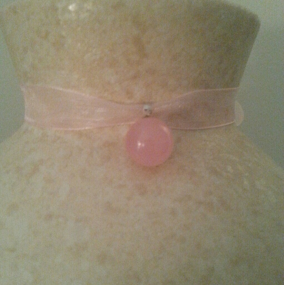 🎀 Pretty Pink ribbon choker 🎀
