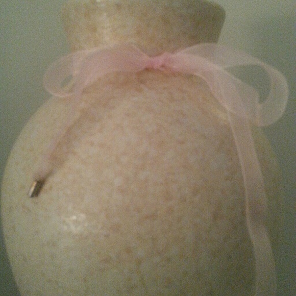 🎀 Pretty Pink ribbon choker 🎀 - Picture 2 of 3