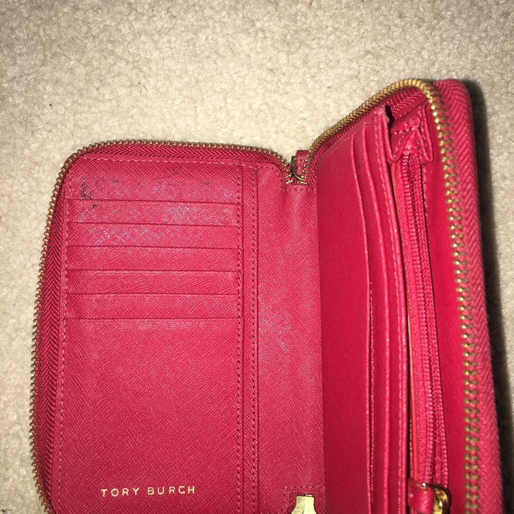 Red Tory Burch wallet - Picture 2 of 4