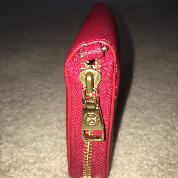 Red Tory Burch wallet - Picture 3 of 4
